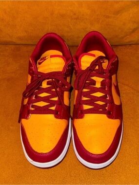 Nike Dunks “USC” Men’s Low